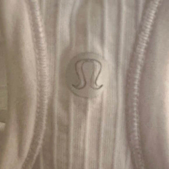 Lululemon Ebb Singlet in white - Picture 5 of 6